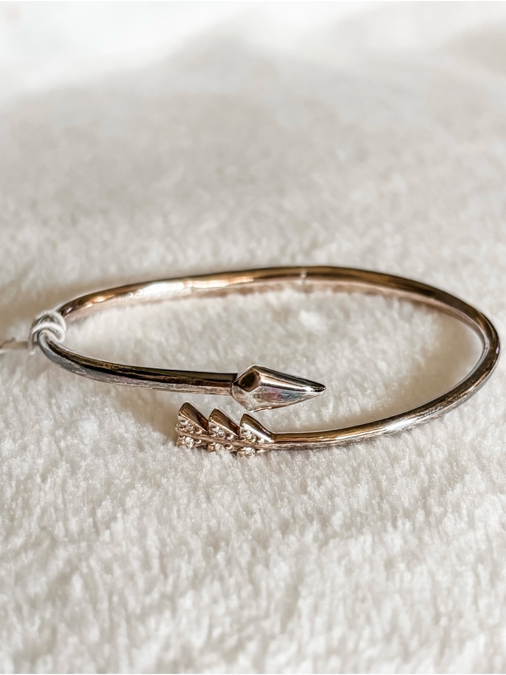 NWT! RARE! Kendra Scott Zoey Bangle - Rose Gold